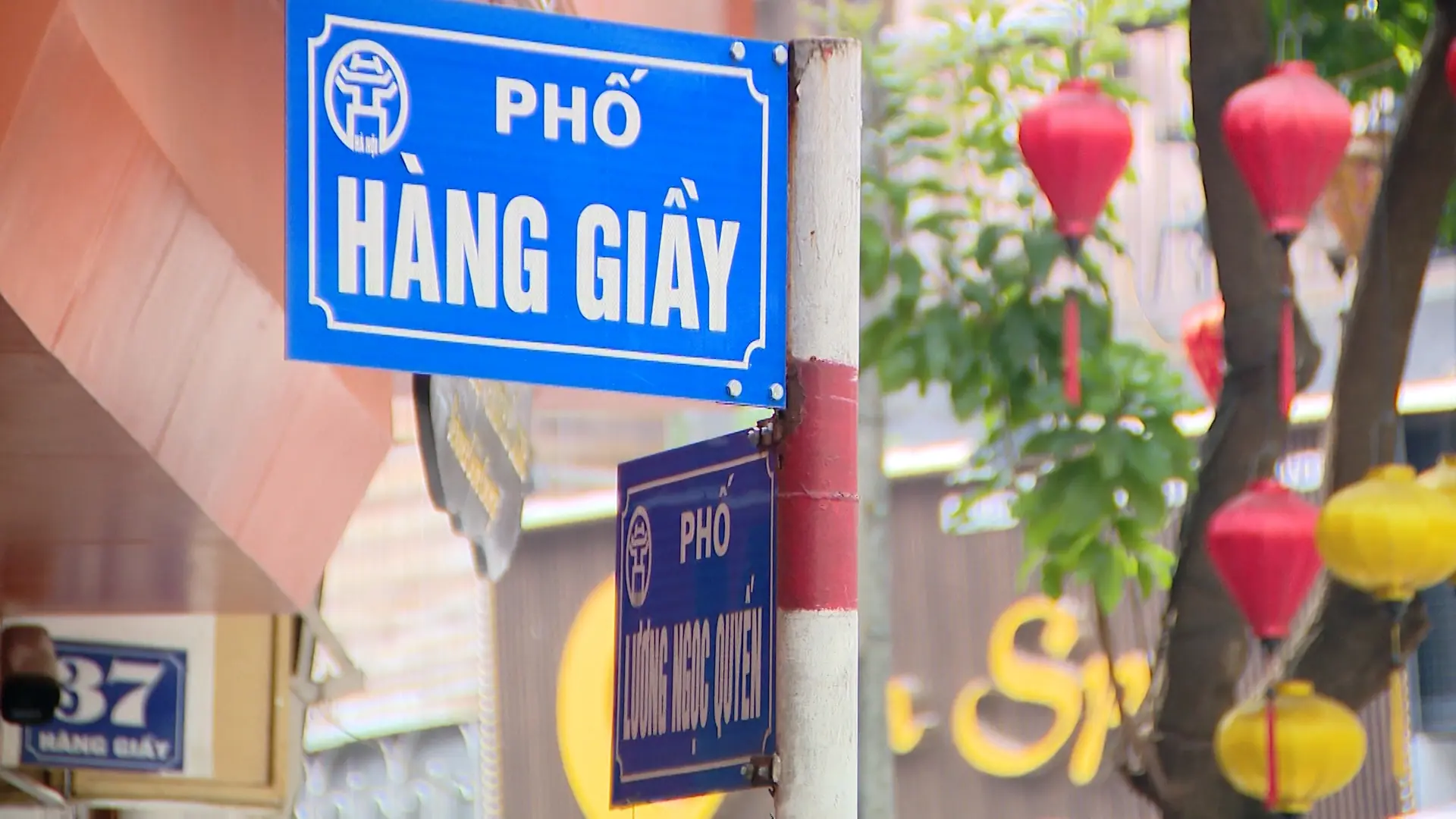Nhịp sống ở phố Hàng Giầy | Nhịp sống Hà Nội | 09/08/2025
